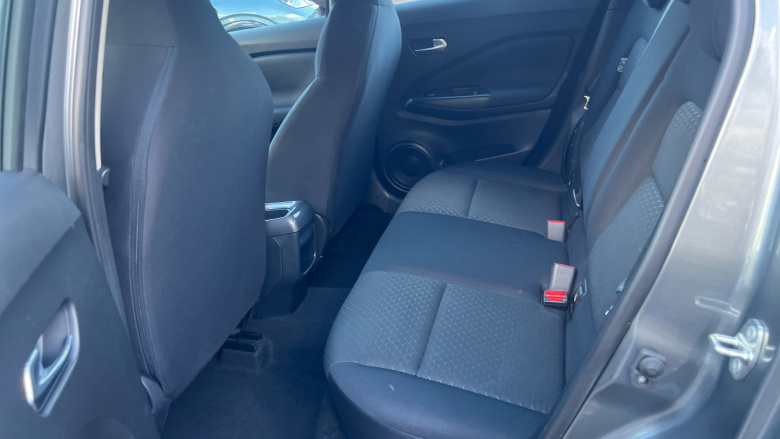 Nissan Juke 1.0 DiG-T 114 Acenta 5dr Petrol Hatchback